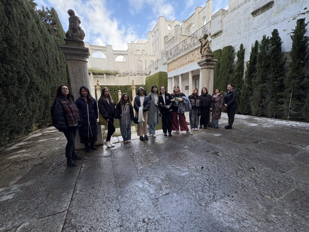 Visita UGR: Master de Estudios de Asia Oriental. Prof.: Ana Ruiz Gutiérrez
