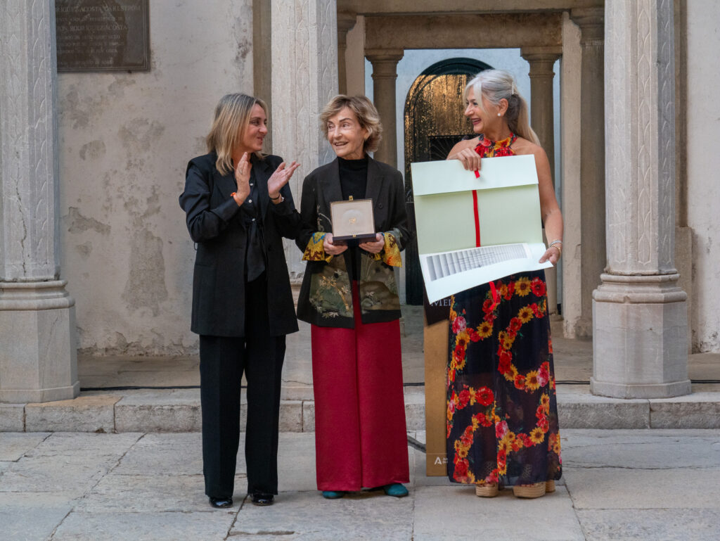 Acto de entrega de la Medalla de Honor a Soledad Sevilla 8 oct 2026